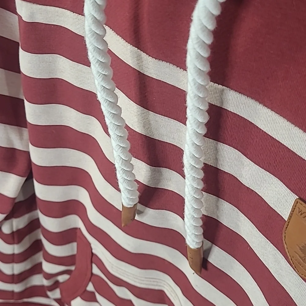 Item #17 NWOT Women's Wanakome Hoodie sz XL - Picture 4 of 5